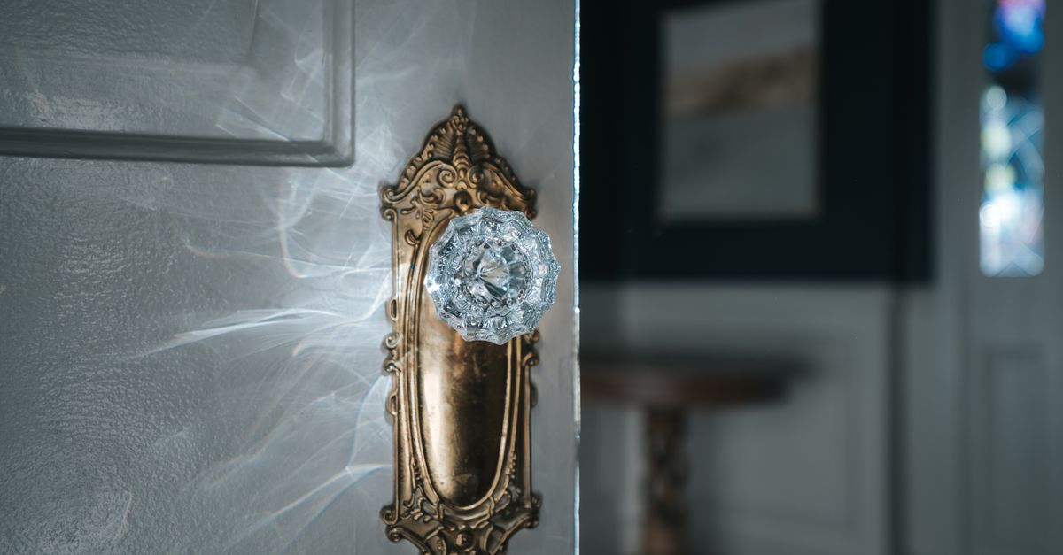 Door Knob Lock vs. Deadbolt: What Your Front Door Actually Needs — Gary Pro Locksmith