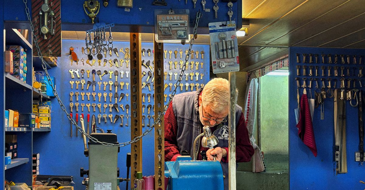 How Much Should a Locksmith Cost Per Hour in Gary, IN? — Gary Pro Locksmith